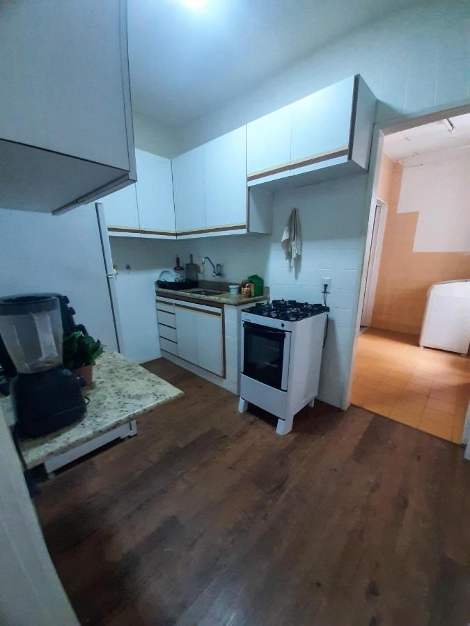 Hospedagem domiciliar Quarto Amplo E Muito Confortavel Em Apartamento Espacoso *