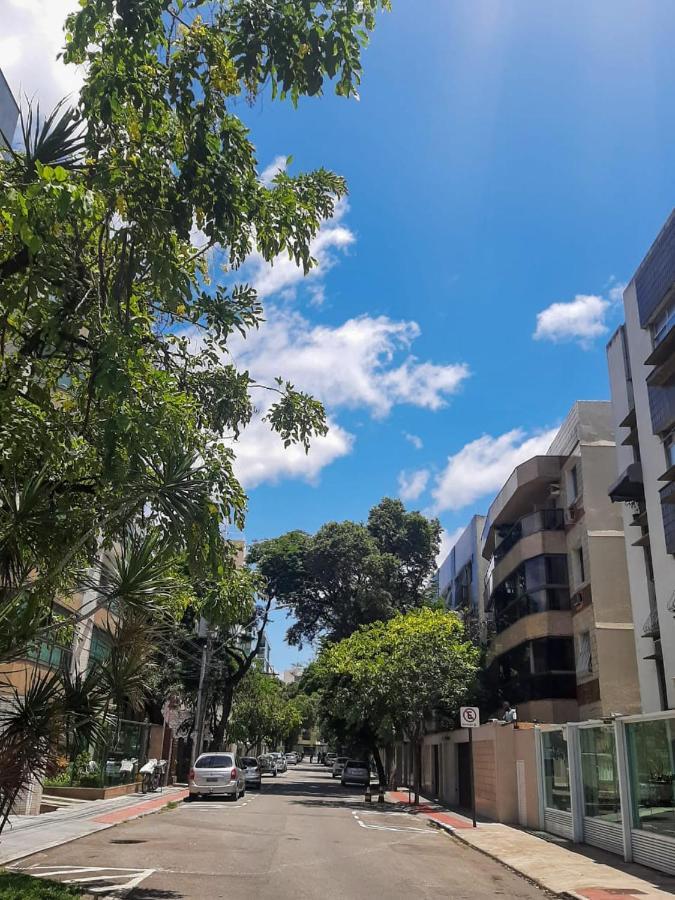 Hospedagem domiciliar Quarto Amplo E Muito Confortavel Em Apartamento Espacoso Vitória